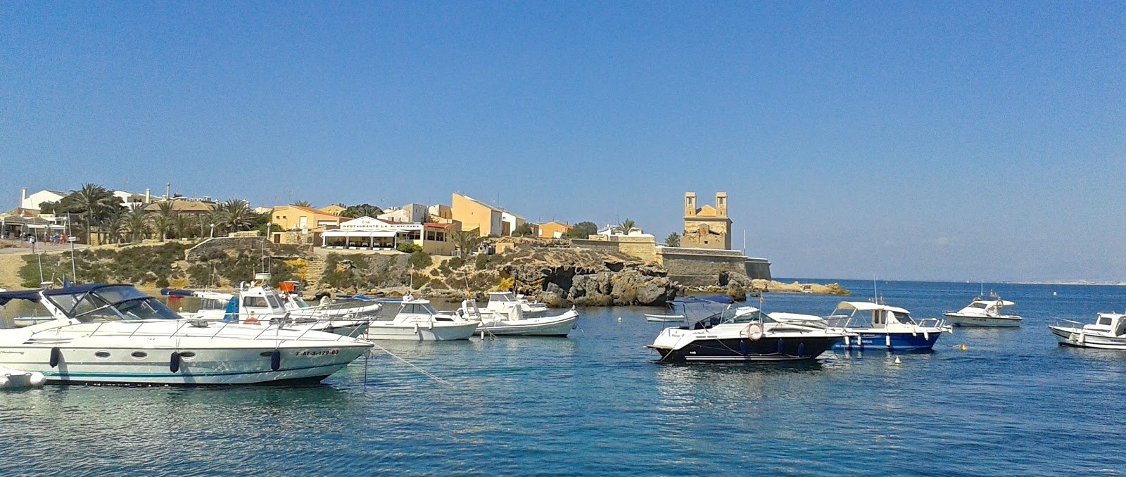 tabarca con mal tiempo alicante