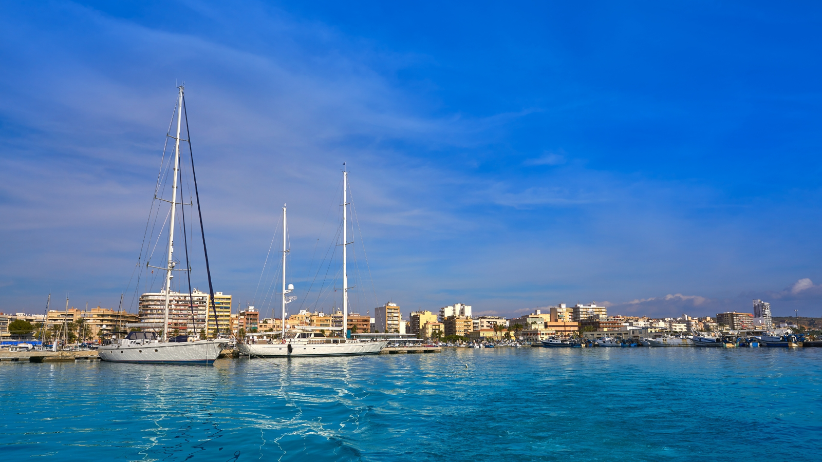 Location de bateau privé avec skipper à Santa Pola
